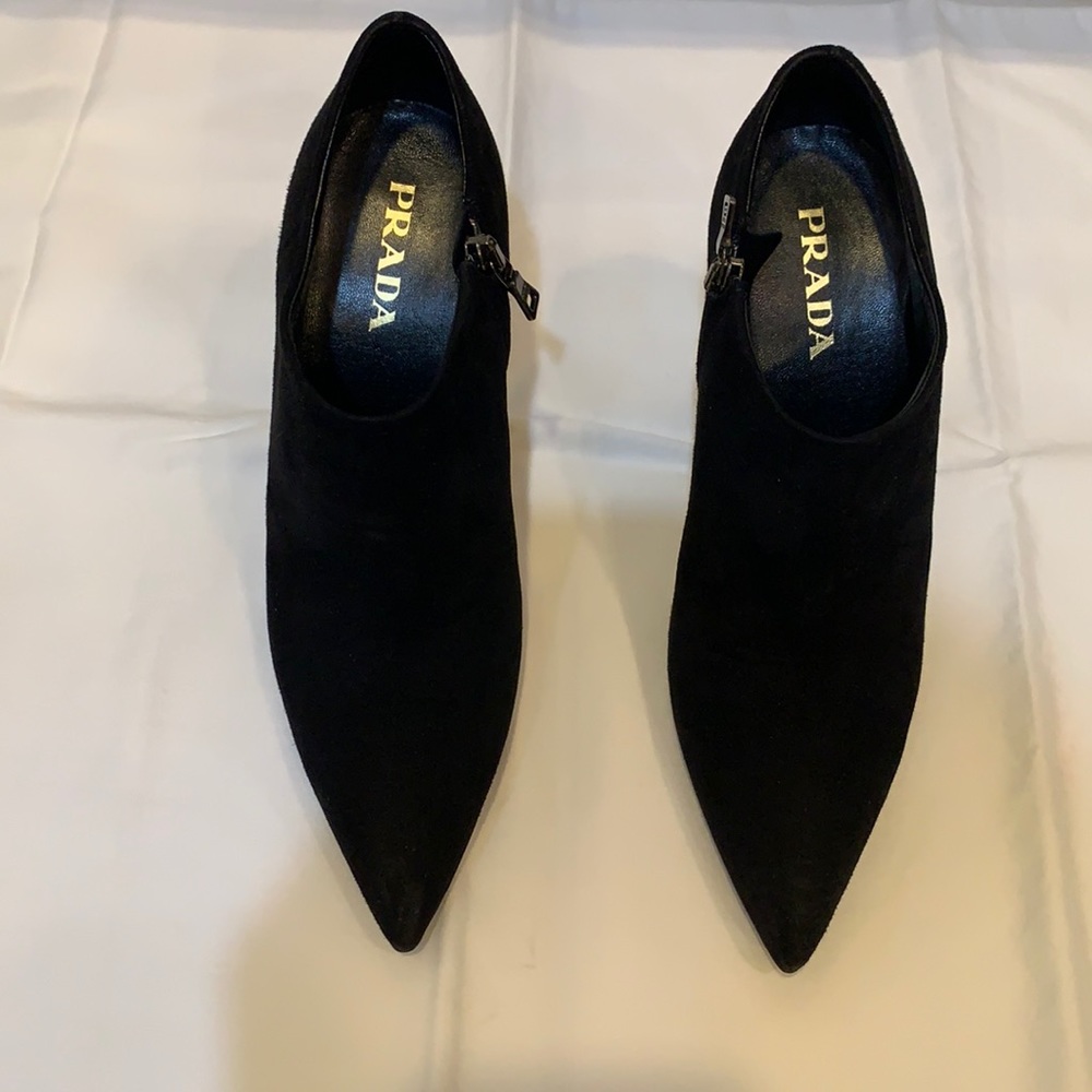Prada black suede bootie. Sz 36. Amazing ! - Picture 1 of 13
